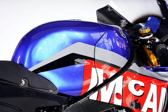 Fuel tank - New design for 2020, produced by Yamaha Racing in Italy, giving a lower centre of gravity, improving rider comfort and also has aerodynamic advantages.